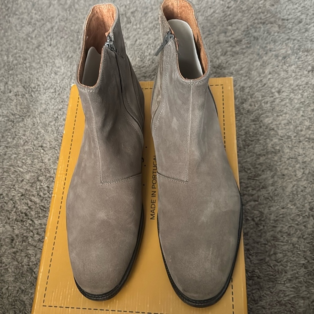 ROBERT WAYNE JACOB BOOTS